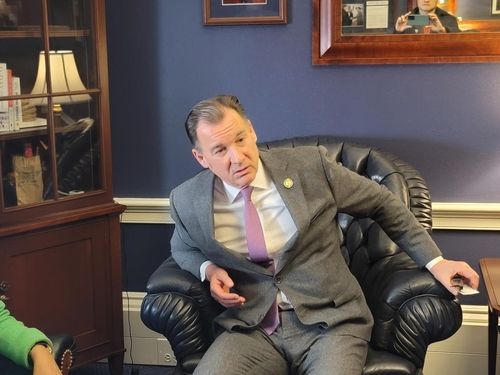 한미관계 강화 결의안 발의한 수오지 의원 