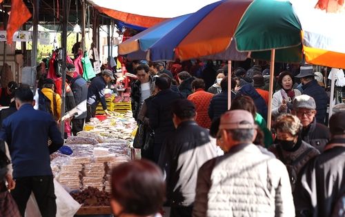 북적이는 자인시장