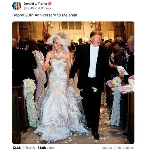 2005년 도널드 트럼프와 멜라니아 크나우스 결혼식 사진