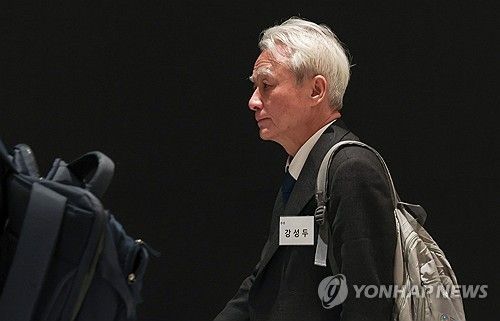 주총장 나서는 강성두 사장