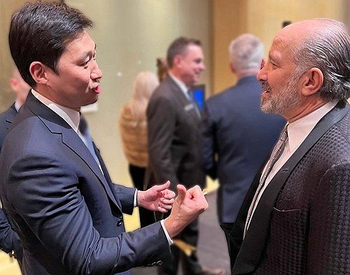 상무부 장관 후보자 만난 김범석 의장