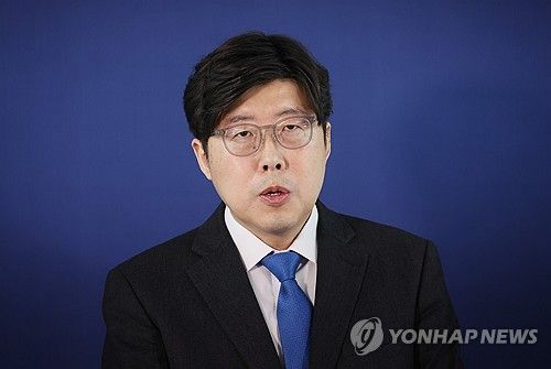 조국혁신당 입당한 이규원 검사