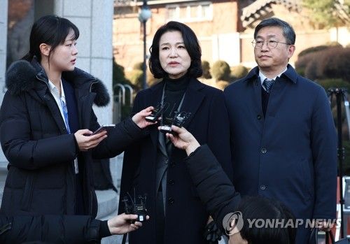 입장 발표하는 이진숙 방통위원장