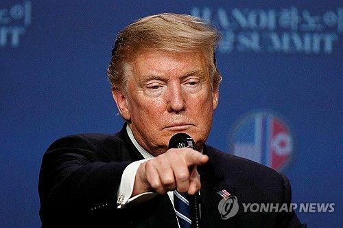 2019년 2월 하노이에서의 북미 정상회담 후 기자회견하는 트럼프