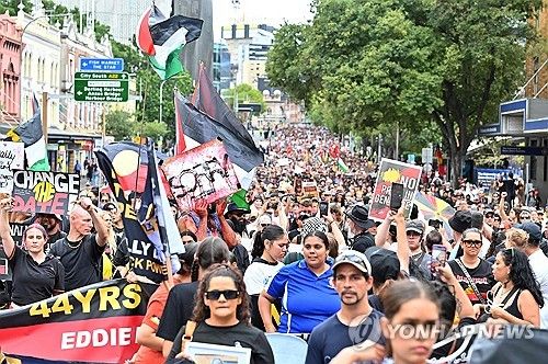 26일 호주 시드니서 열린 원주민 처우 개선 요구 시위