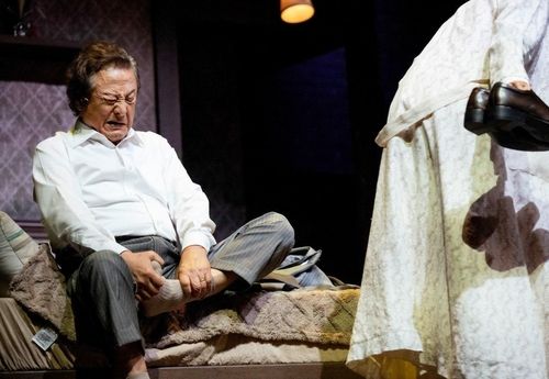 연극 '세일즈맨의 죽음'에 출연한 박근형 배우[(유)쇼앤텔플레이, (주)T2N 미디어 제공. 재판매 및 DB 금지]