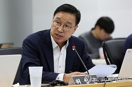 질의하는 위성곤 의원