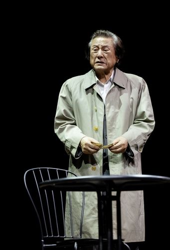 연극 '세일즈맨의 죽음'에서 윌리 로먼 역을 맡은 박근형 배우[(유)쇼앤텔플레이, (주)T2N 미디어 제공. 재판매 및 DB 금지]