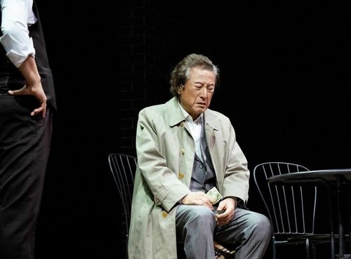 연극 '세일즈맨의 죽음'에서 열연하는 박근형 배우[(유)쇼앤텔플레이, (주)T2N 미디어 제공. 재판매 및 DB 금지]