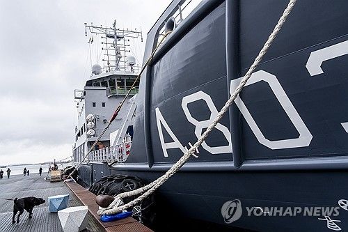 코펜하겐항에 정박된 나토 함정들