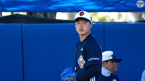 두산 신인 투수 홍민규