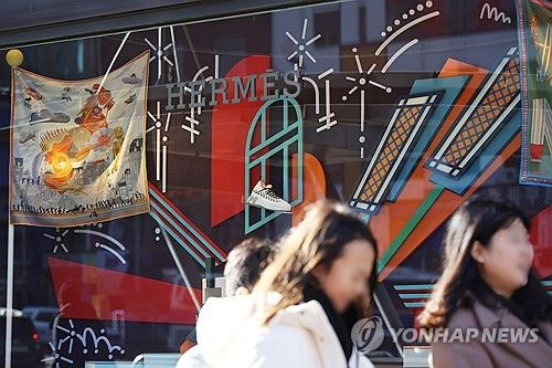 명품업계, 새해부터 가격 인상 전망