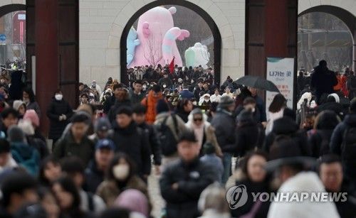 북적이는 경복궁
