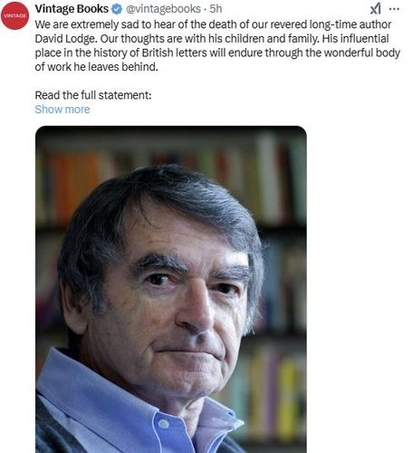 [데이비드 로지 별세 소식 알리는 펭귄랜덤하우스 출판사 빈티지 엑스 게시물. 재판매 및 DB 금지]