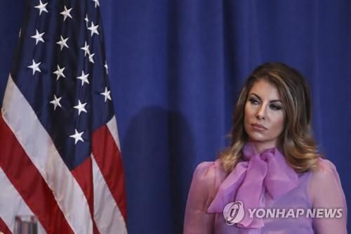 미 국무부 대변인 시절의 오르테이거스 