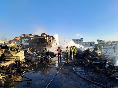 강원 고성 어촌계 창고 화재 진화