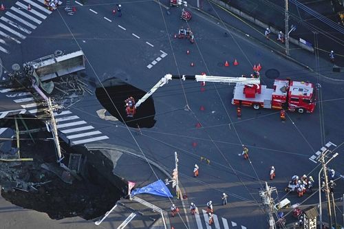 사이타마현 야시오시 땅꺼짐 현장 