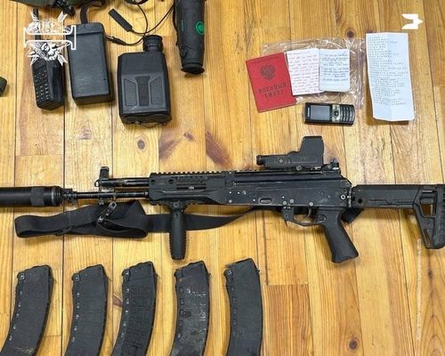 쿠르스크에서 사살된 북한군 병사가 지니고 있던 장비들