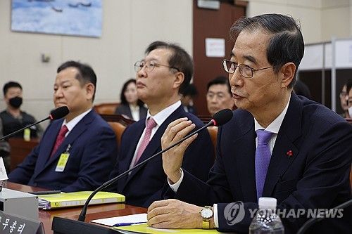 답변하는 한덕수 국무총리