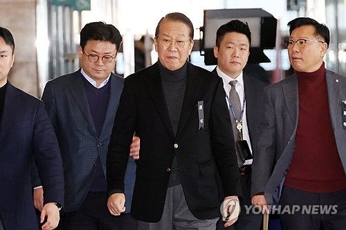 비상의총 참석하는 권영세 비대위원장