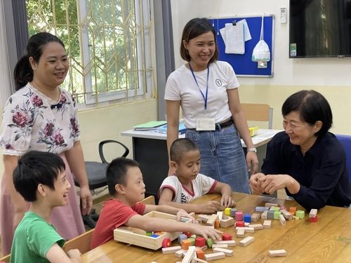 베트남 한-베 장애인 재활센터 방문