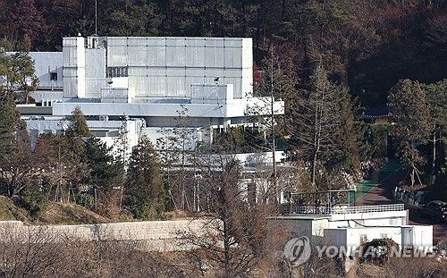 대통령 체포영장 집행 앞둔 관저