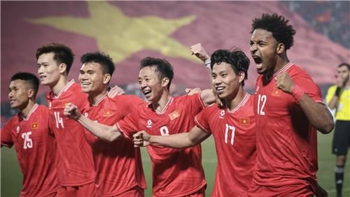 미쓰비시컵 챔피언 베트남