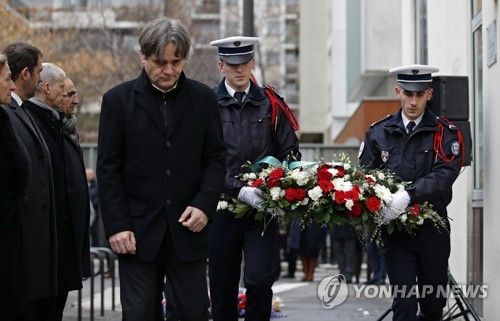 2019년 1월 7일 추모회 참석한 발행인 로랑 수리소 