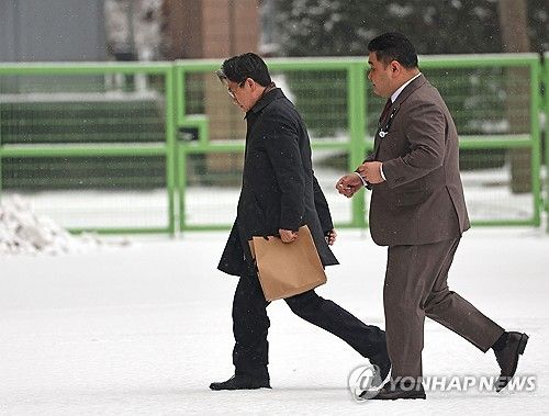 공수처 출근하는 오동운 처장