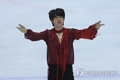 인사하는 차준환