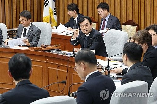 내란 국조특위 첫 전체회의