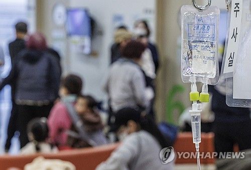 환자들로 붐비는 병원