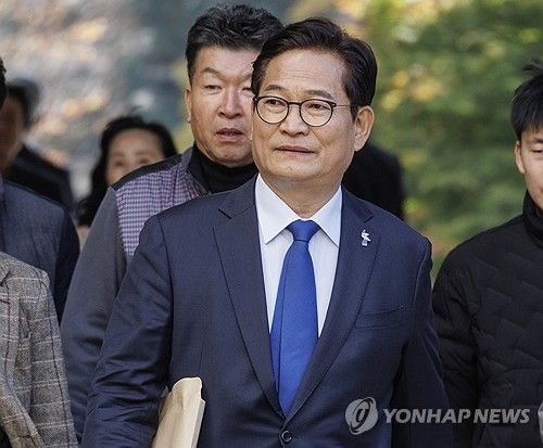 돈봉투 의혹, 송영길 대표 1심 결심 공판 출석