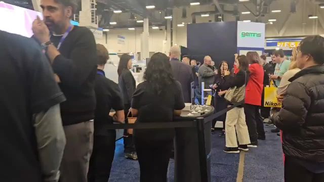 CES 전시에서 배경음악으로 쓰인 블랙핑크 로제의 '아파트'