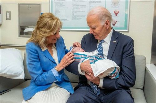 증손자 안은 바이든