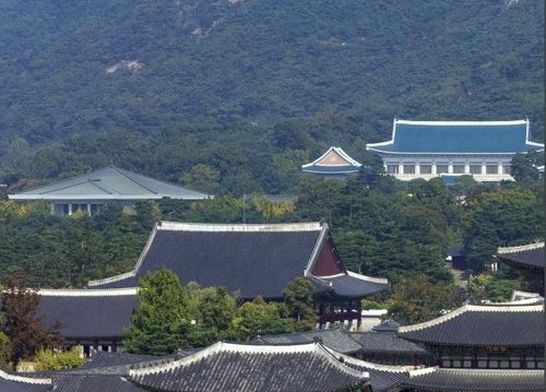 _대한민국역사박물관에서 바라본 청와대와 경복궁