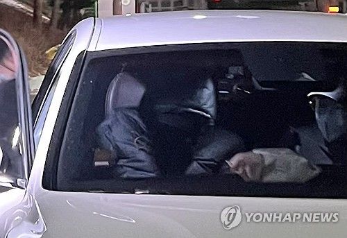 남부구치소에서 나온 '건진법사' 전성배 씨