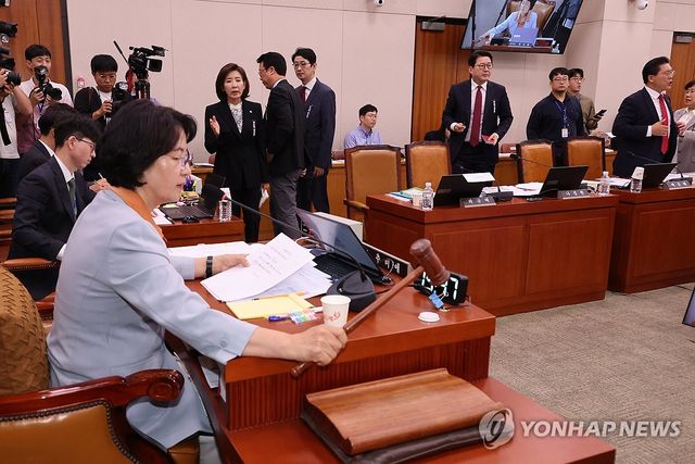 대법원 현장검증 실시건 여당 주도 법사위 통과