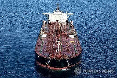 프랑스 연안서 발견된 러시아 '그림자 함대' 유조선