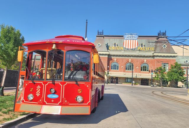 지금은 호텔로 변한 유니온 퍼시픽 철도 역사와 트롤리 버스 [사진/성연재 기자] 