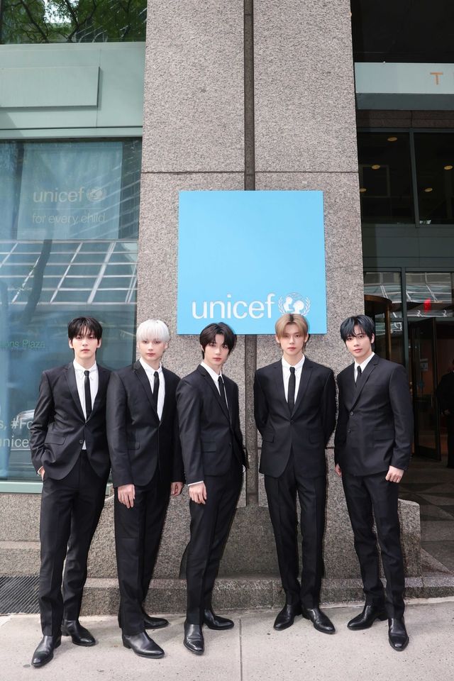 그룹 투모로우바이투게더