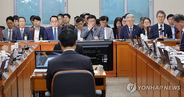 국회 행정안전위원회 전체회의