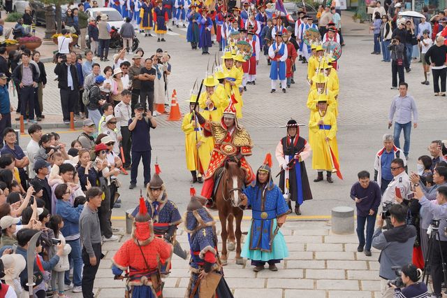 지난해 충청병마절도사 부임 행렬 퍼레이드 모습