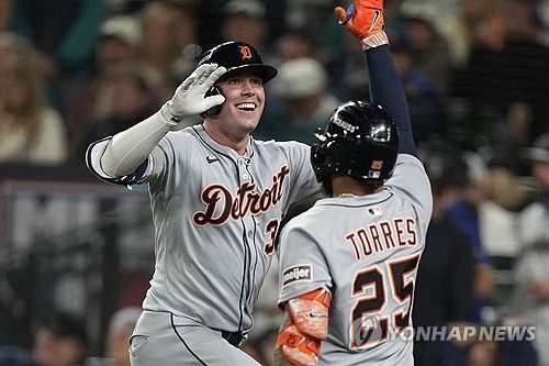 투런홈런을 날린 케리 카펜터