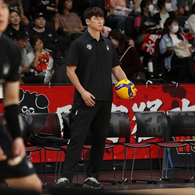 일본 전지훈련에 참여한 문성민 현대캐피탈 코치