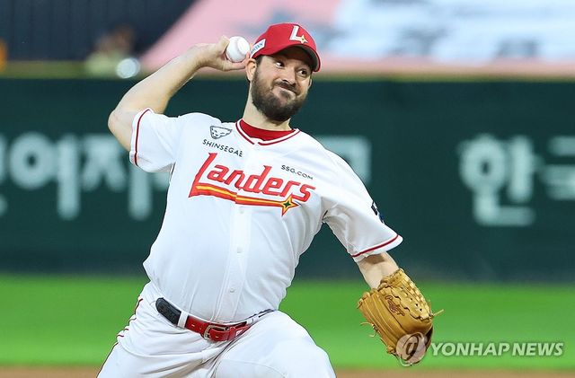 역투하는 앤더슨