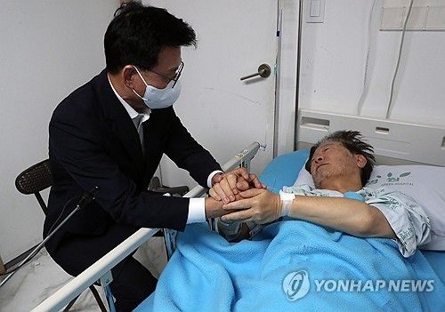 2023년 9월 병상 단식 중인 이재명 대표 찾은 박광온 원내대표
