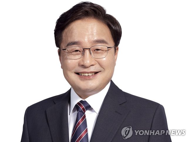 김우영 더불어민주당 강원도당위원장