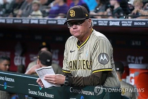 마이크 실트 MLB 샌디에이고 파드리스 감독이 자진 사퇴했다.
