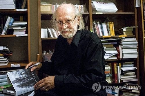 크러스너호르커이